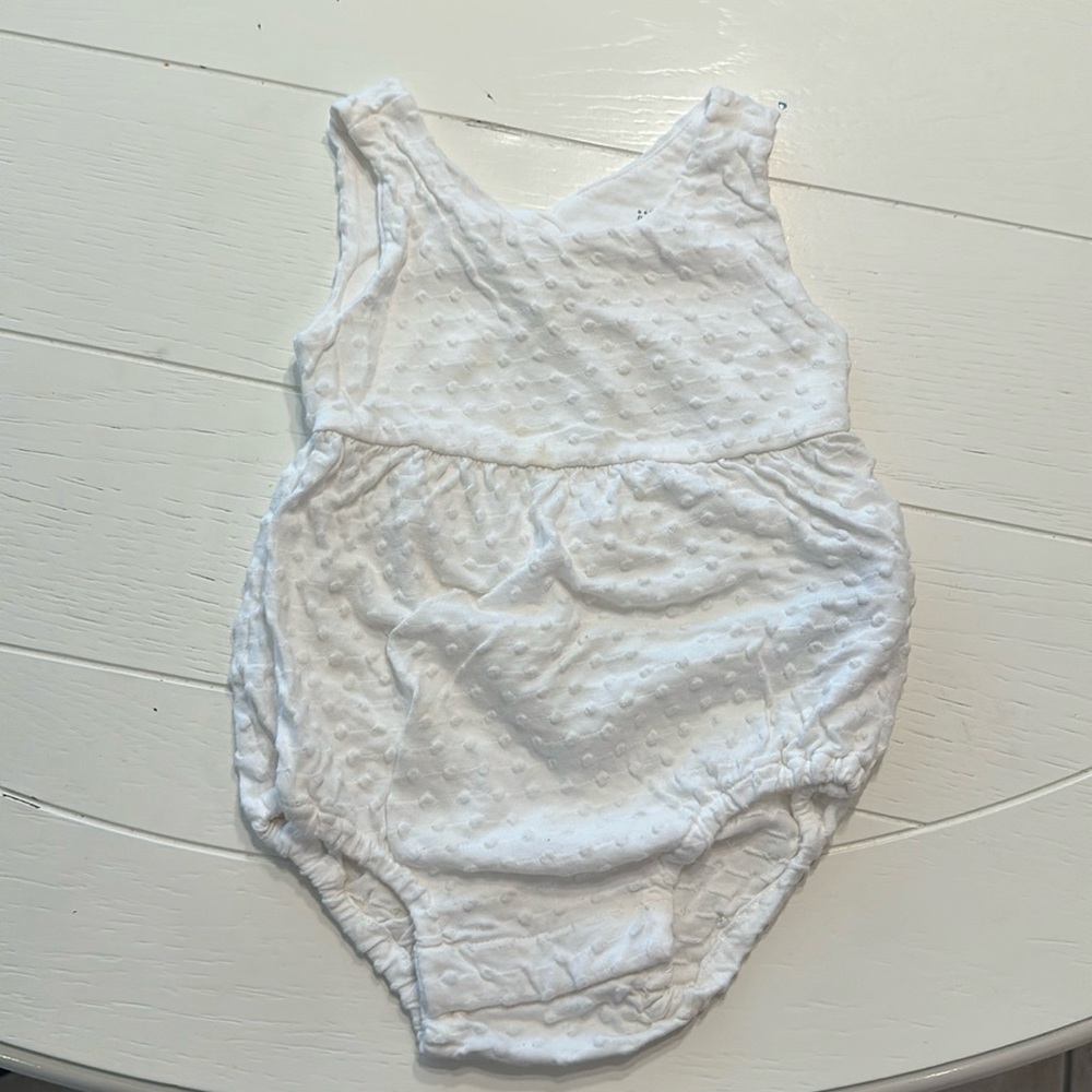 3/$15 gap baby 18-24m white outfit